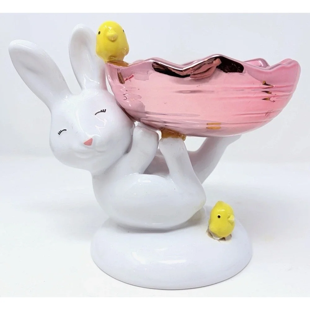 Bath & Body Works Easter Bunny Egg & Chicks Pedestal 3-Wick Candle Holder